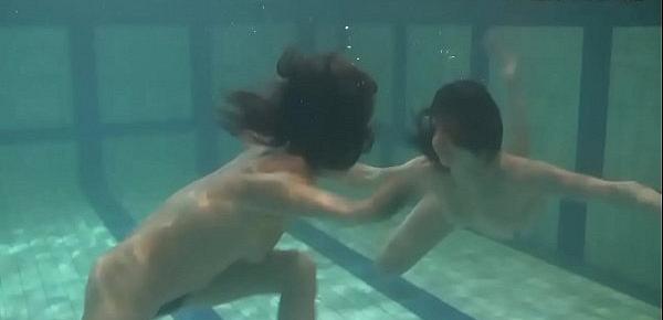 trendsIvetta and Katka and Barbara hot underwater lesbians